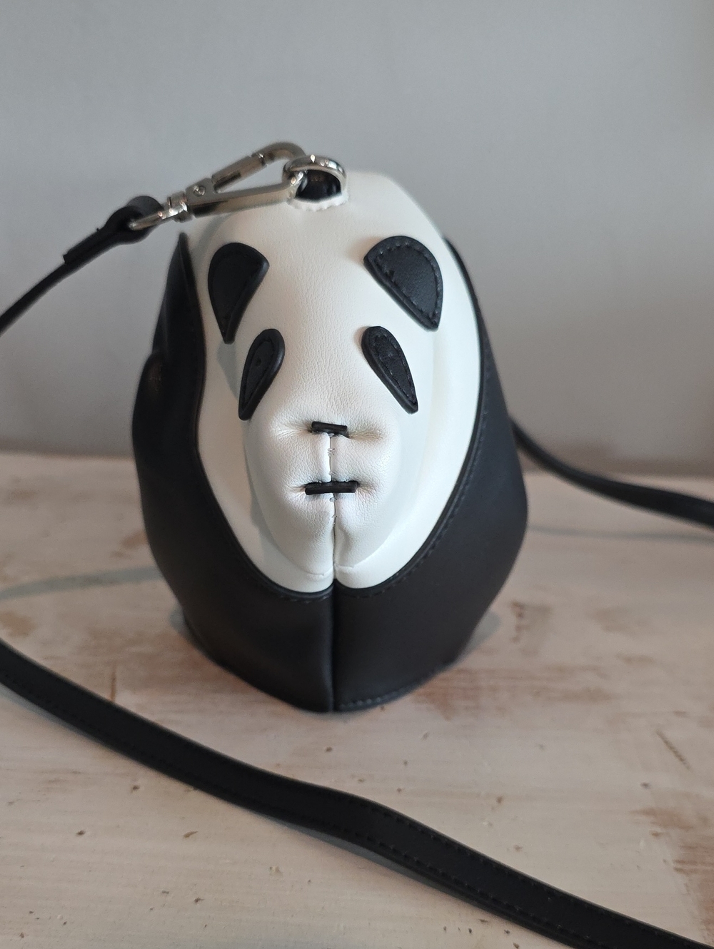 Panda Crossbody - Picture 2 of 7